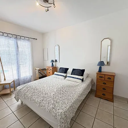 élégante Moderne à Deux Pas De La - Fr-1-831-7